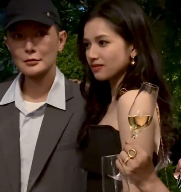 张婧仪，檀健次，章泽天，何超莲出席TOD&apos;S晚宴现场！