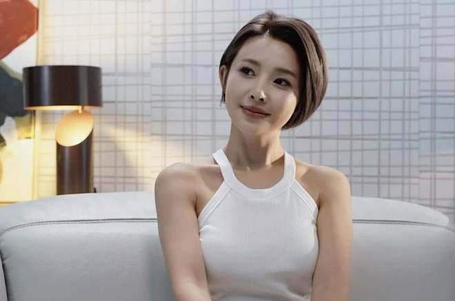 吴婉君赵骏亚复合，被家暴打到晕厥仍旧原谅对方，两人甜蜜出游
