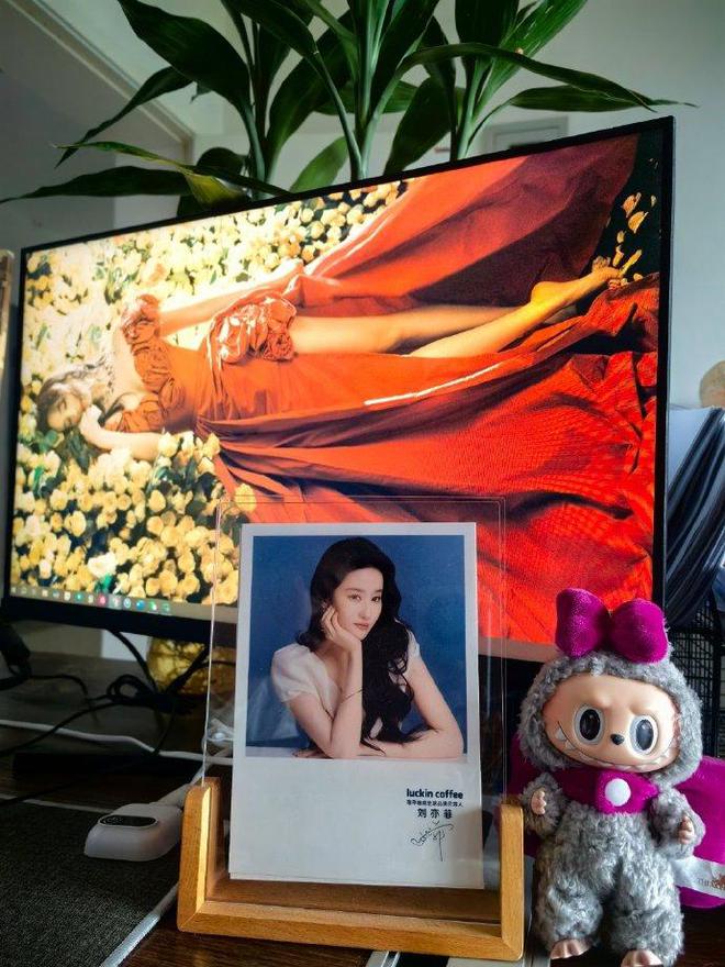 你家爱豆晒Labubu了吗？鹿晗收了隐藏款，刘亦菲林峯娇妻也有一堆