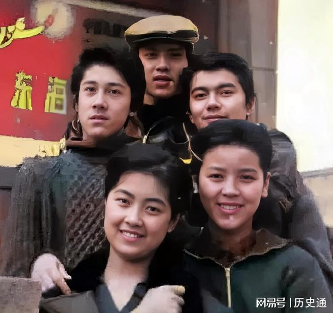 中戏以来招收到的最帅的学生与蔡国庆是同学