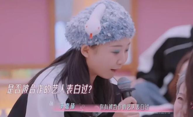 祝绪丹秒删微博惹争议，疑似开撕《乘风》节目组，否认与公司矛盾