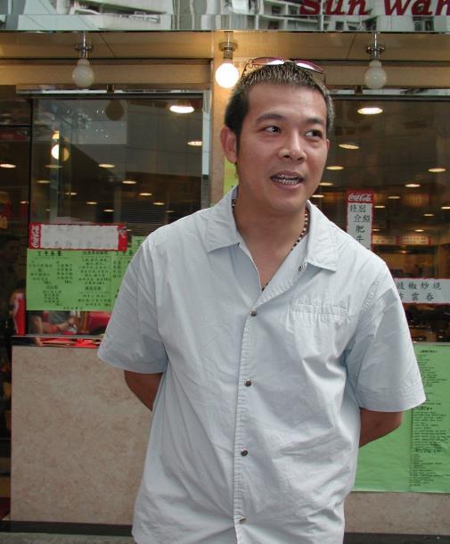 63岁艺人吴毅将到何家劲工厂做司机，吃食堂饭感谢何家劲的帮助