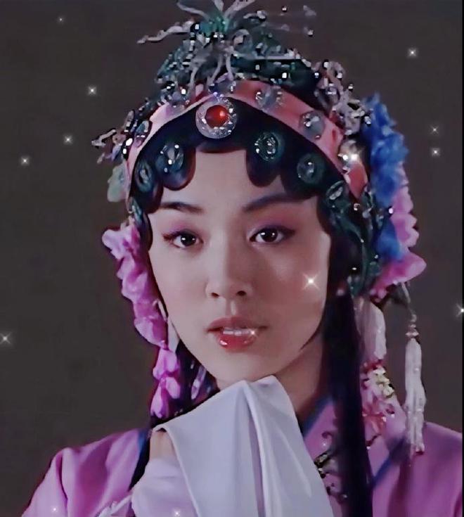 太装了！王晓晨回应跟俞灏明已婚传闻故弄玄虚败好感，骂声一片