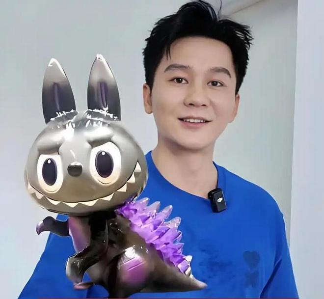 李晨的Labubu突然火了？从 899 到 5188，潮玩为何疯涨？