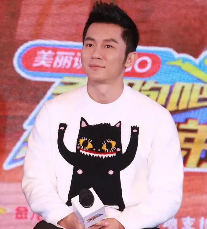 李晨的Labubu突然火了？从 899 到 5188，潮玩为何疯涨？