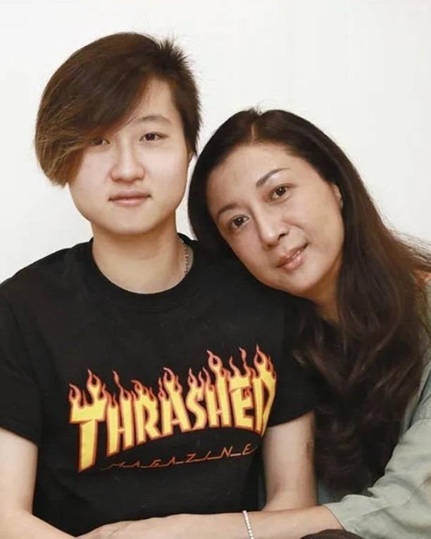 小龙女吴卓林8年不回家，吴绮莉在六一儿童节被群嘲令人心疼