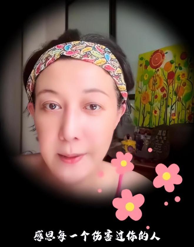小龙女吴卓林8年不回家，吴绮莉在六一儿童节被群嘲令人心疼
