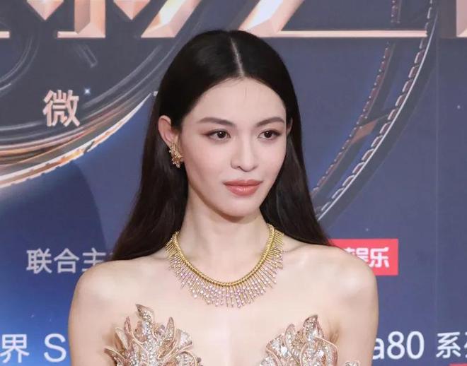 电影之夜红毯生图来了！章子怡一脸富态，钟楚曦太瘦，金晨又变样