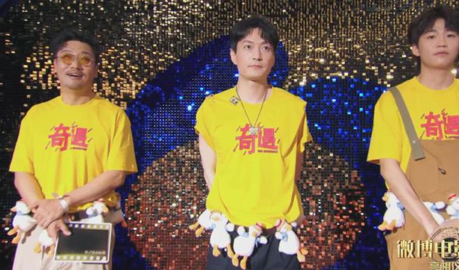 电影之夜男明星集体翻车！松垮、疲惫、黑眼圈、尽显真实状态