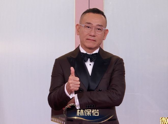 电影之夜男明星集体翻车！松垮、疲惫、黑眼圈、尽显真实状态