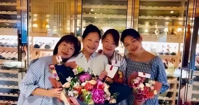 小S47岁生日最新露面，和派翠克合影瘦了很多！