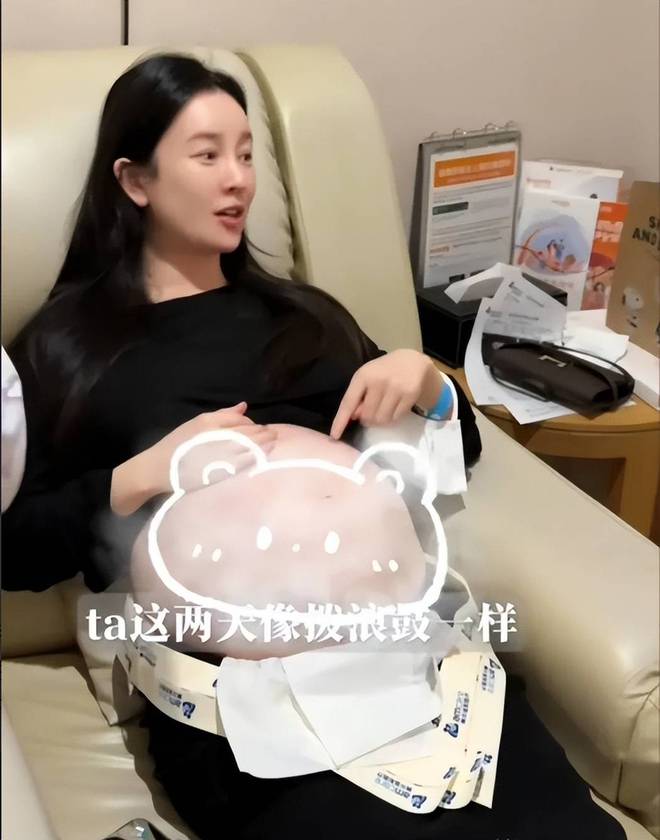 张檬生娃后脑雾缠身？苗苗也曾如此，明星妈妈也难逃一孕傻三年