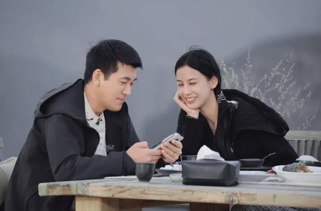 黄圣依妈妈反对女儿下嫁，因三点对杨子不满，二人离婚后差距拉开