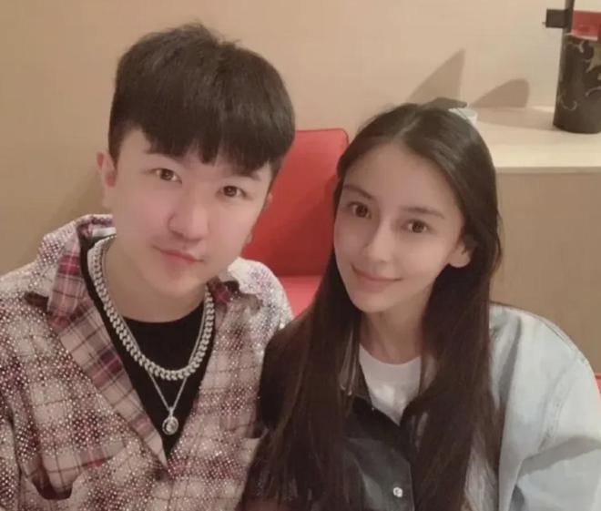 李心月爆料黄晓明离婚原因，baby婚内出轨，还牵扯到劣迹艺人邓某