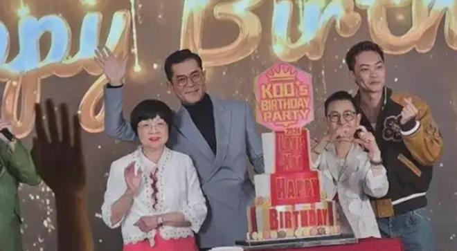 叶子楣庆生59岁，身材傲人！一代艳星为爱隐退，丧偶无娃不遗憾