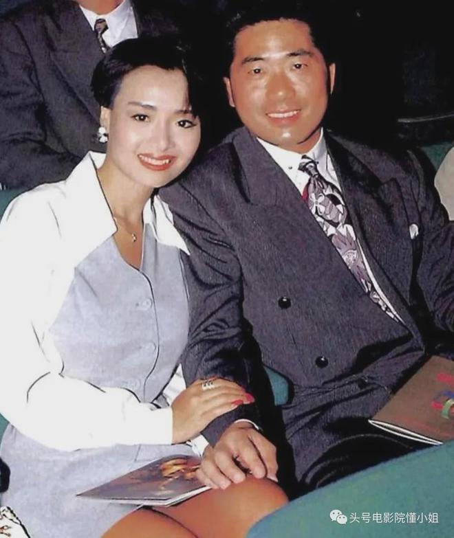 叶子楣庆生59岁，身材傲人！一代艳星为爱隐退，丧偶无娃不遗憾