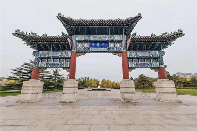 汪小菲的婚礼，为什么会选在北京“郡王府”饭店举行？
