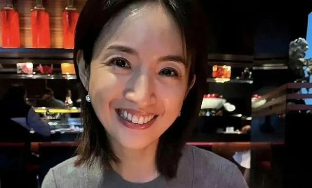 偶像剧女王现状：一个拼命生娃，一个坚持不婚