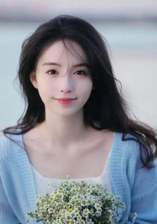 歪嘴小花换头失败？那尔那茜被调查？王大陆帮女友讨债？张雅琪是关系户？姨太问答