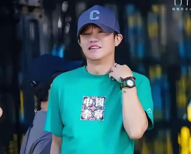 工作人员曝曾毅近况！身体好转后重启演唱会，连轴转身体遭不住了