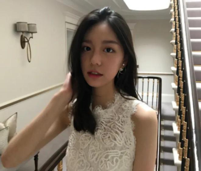 王一博绯闻女友被曝生子，行李箱传闻太经典，曾和多位男星有牵扯