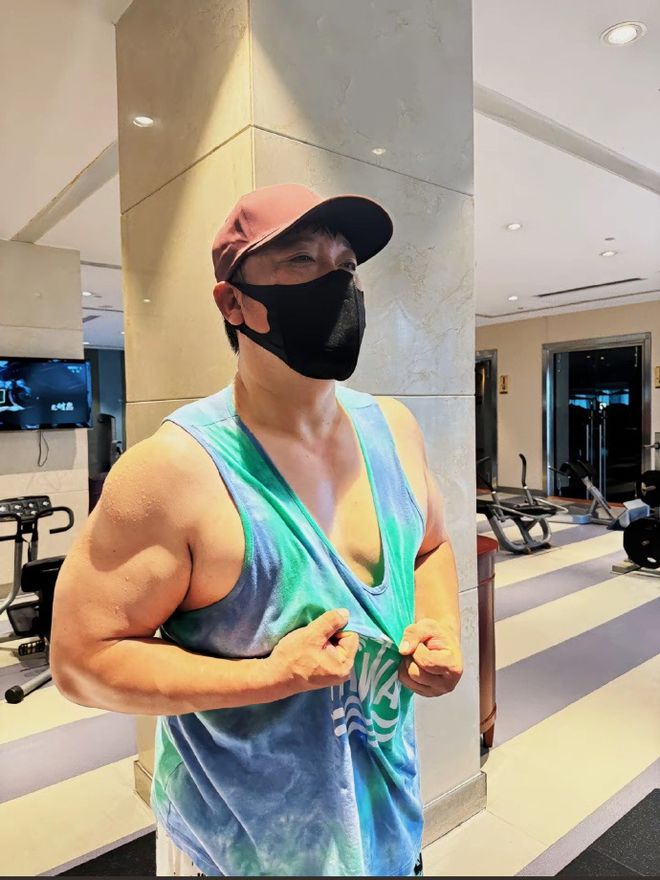 连贾冰都瘦了！就等一个沈腾了
