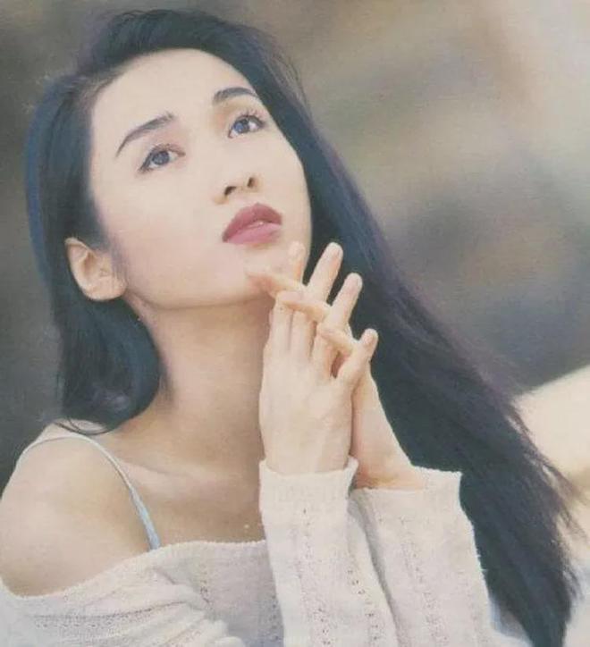 16年前，为“报恩”嫁给53岁残疾富商的美人黎姿，现在后悔了吗？