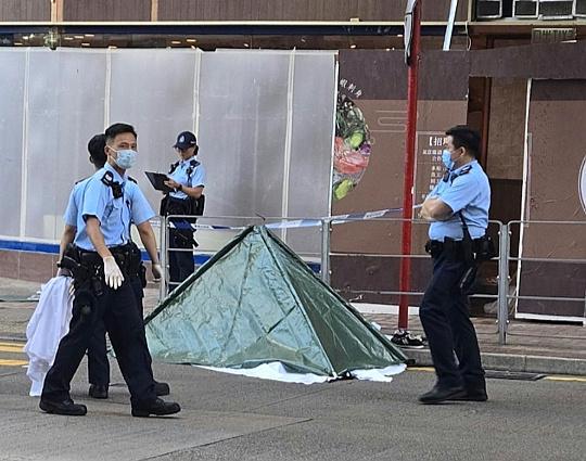 著名演员唐佳跳楼离世，享年88岁，妻子雪妮患胰腺癌受打击