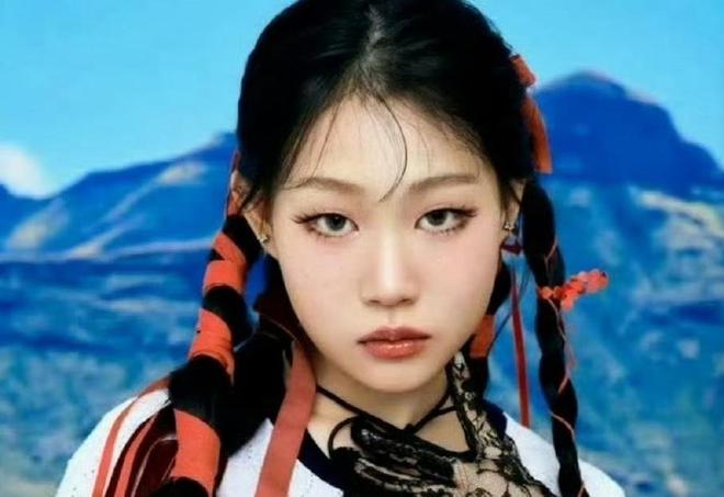 小沈阳女儿全开麦打歌舞台：气息稳舞姿强，还真成了Jennie第二？