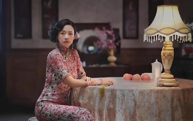 官媒猛夸酱园弄：章子怡颠覆悍女形象，赵丽颖有书卷气，杨幂灵动