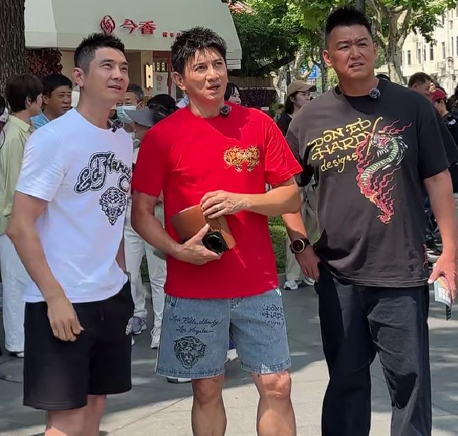 吴奇隆录节目仍戴着婚戒，刘诗诗早已摘掉，两人不官宣原因疑曝光