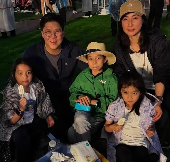 霍启刚堂弟公开征婚，自嘲是打工人，霍氏家族后代发展天壤之别