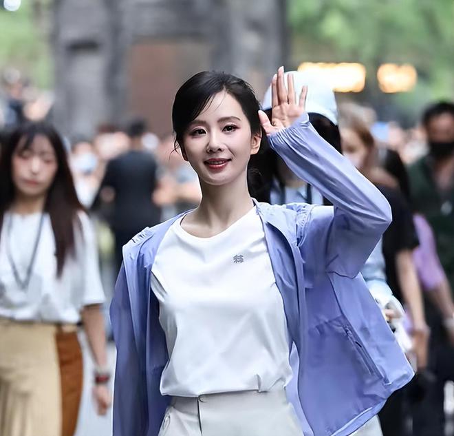 吴奇隆录节目仍戴着婚戒，刘诗诗早已摘掉，两人不官宣原因疑曝光