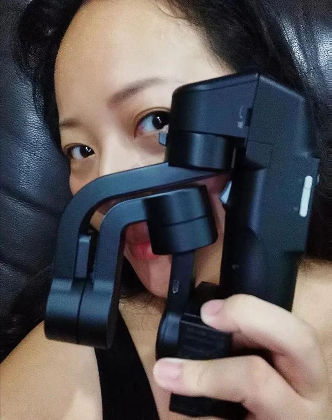 我身高1.72m，先天不足当模特，拼命工作曾瘦到80斤，20岁月入2万