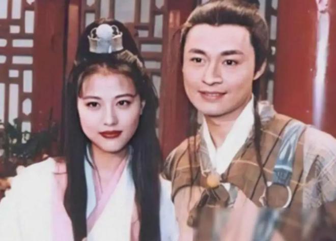 马景涛扮张无忌晕倒！94版倚天成追忆：女主已去世，男配吸毒自毁