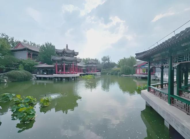 汪小菲的婚礼，为什么会选在北京“郡王府”饭店举行？