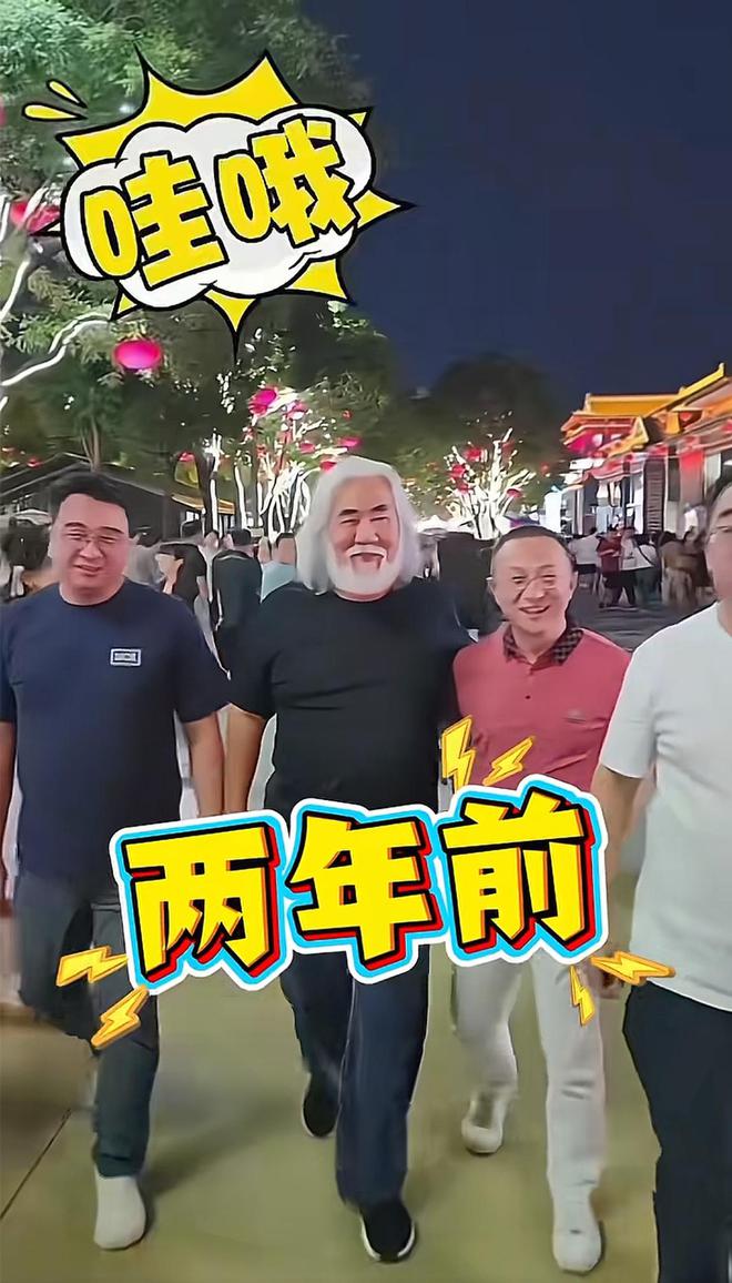 74岁张纪中现身太白山参观别墅，满面笑容状态好，网红捯饬哥接待