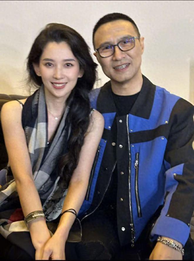 不忍了！森林北回怼网友，自嘲是汪峰历任女友里最差的