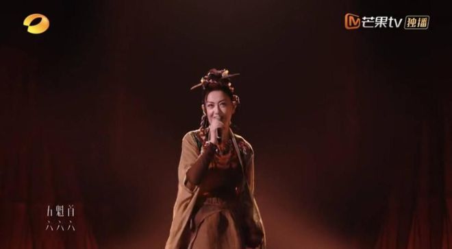 从那艺娜到单依纯，年轻人为何爱上这种“癫”？