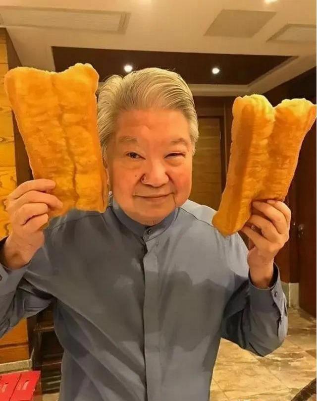 蔡澜无儿无女18亿遗产怎么分？助理霸气回怼，讽刺网友是八公八婆