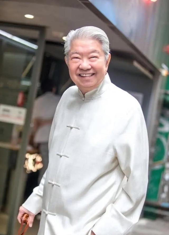 蔡澜无儿无女18亿遗产怎么分？助理霸气回怼，讽刺网友是八公八婆