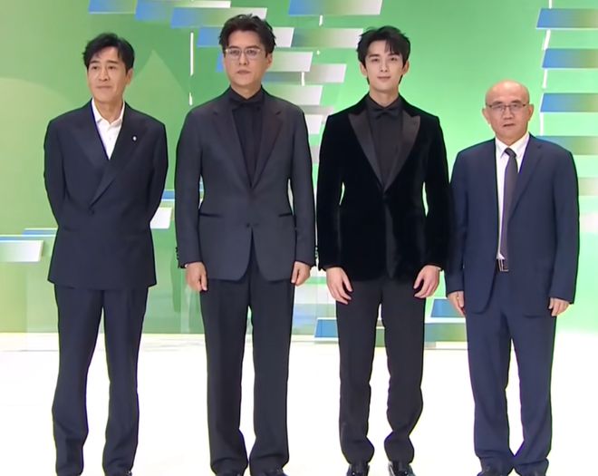 白玉兰奖红毯生图太精彩，无滤镜暴露明星真实状态，杨紫妆太浓了