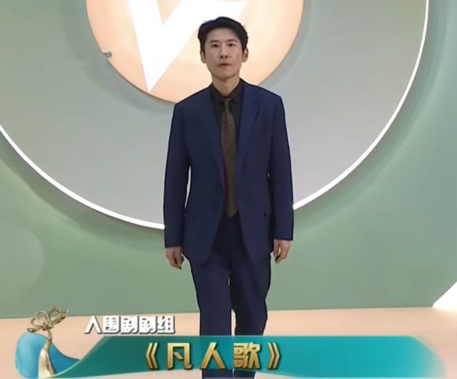 白玉兰奖红毯生图太精彩，无滤镜暴露明星真实状态，杨紫妆太浓了