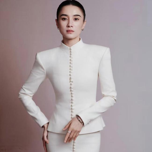 导协评委会回应女演员双黄蛋 角色难分伯仲