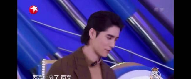 周深聪明的脑子想出聪明的藏点 机智回应引赞叹