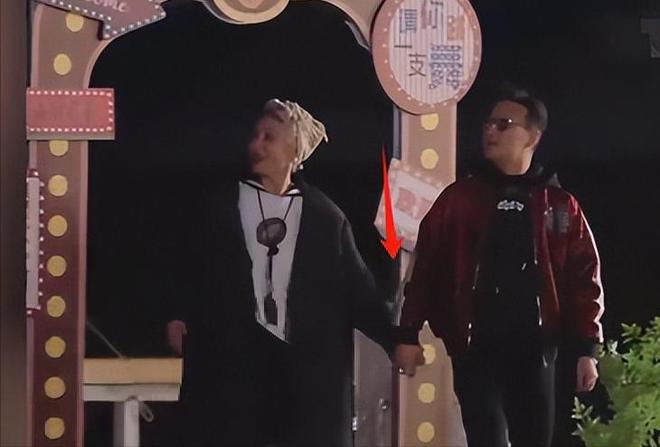 汪峰女友自嘲是“汪峰历代女友中最差”，才明白当初宁静说的没错