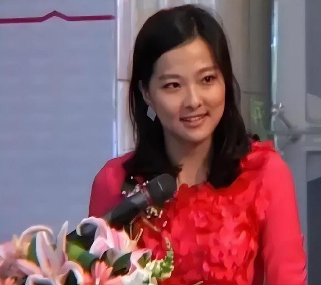 汪峰女友自嘲是“汪峰历代女友中最差”，才明白当初宁静说的没错
