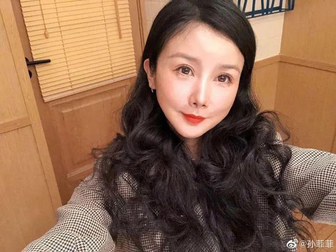 吴亦凡集资探监？张子枫又谈恋爱了？孟子义高温卖惨？孙菲菲被王阳背刺？作妖老板被平台踹了？