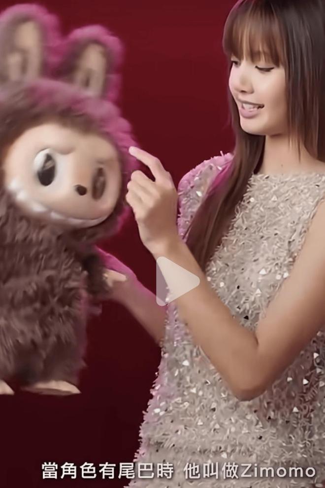 Lisa丢掉粉丝送的Labubu？是不礼貌还是另有内情？网友却说扔得好