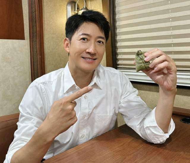 王阳评论区沦陷！网友怒斥他太虚伪，背刺孙菲菲人品遭质疑